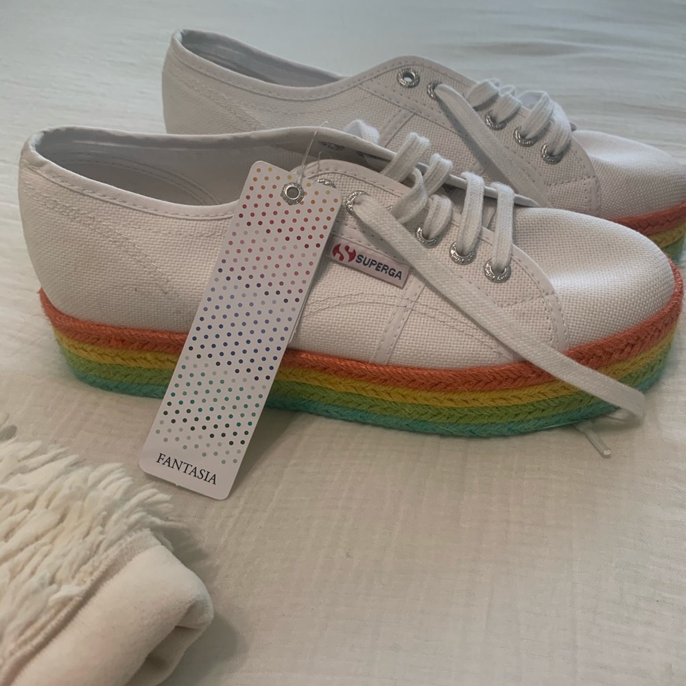 NWT rainbow supergas